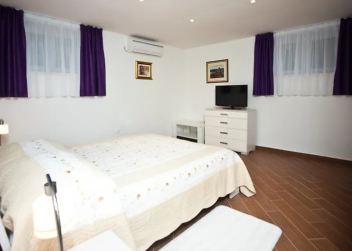 Апартаменты Lina Deluxe Сплит