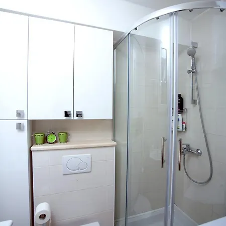 Lina Deluxe Apartament