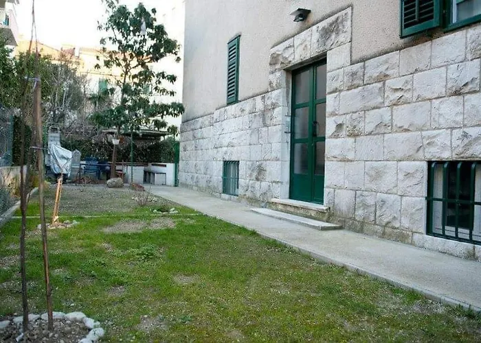 Διαμέρισμα Lina Deluxe Σπλιτ